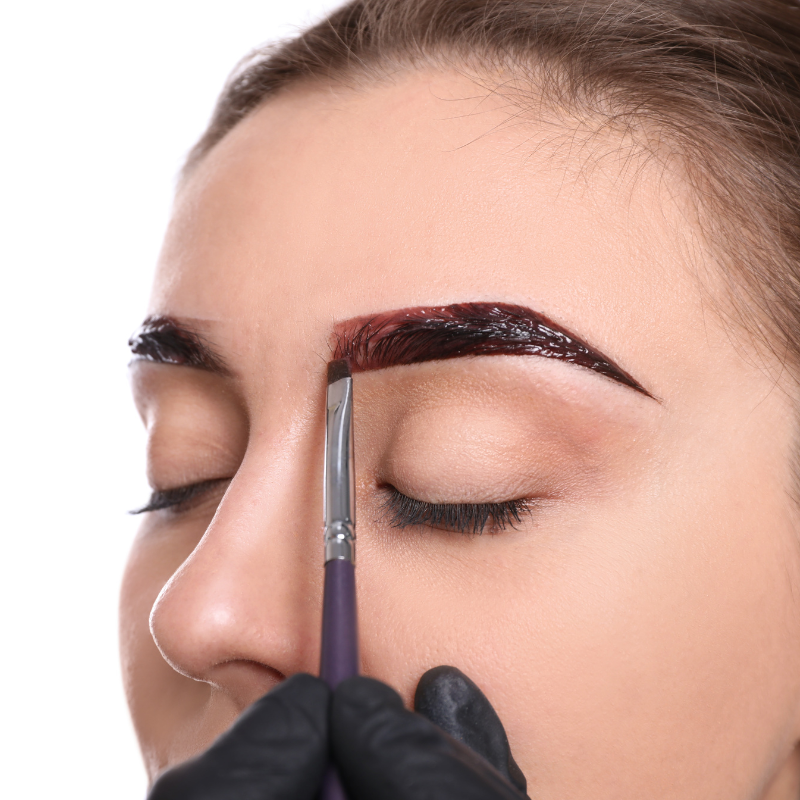 Augnháralitun og augabrúnalitun